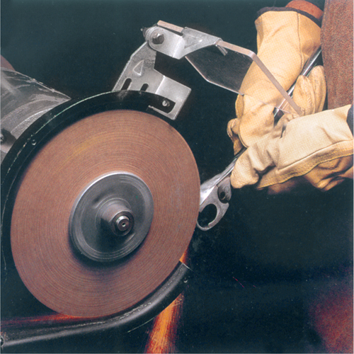 Meules d'abrasion & de polissage Scotch-brite, 6" dia. x 1" la, Arbre 1", Oxyde d'aluminium Industrial Sales