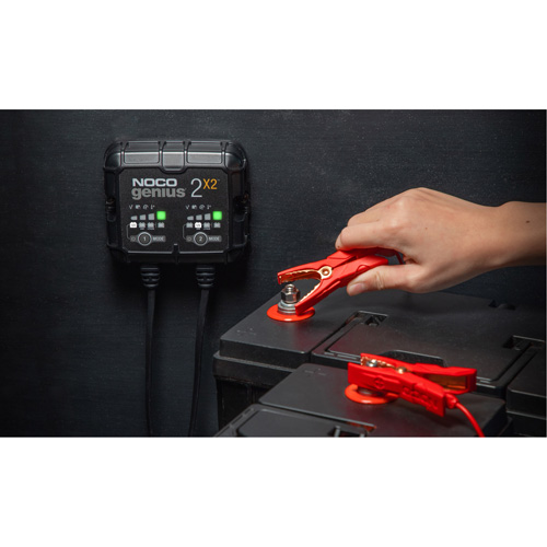Genius&reg; 2X2 2-Bank, 4-Amp Battery Charger Industrial Sales