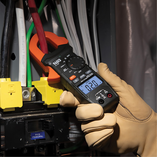 Trousse dessai &eacute;lectrique avec pince-m&egrave;tre Industrial Sales