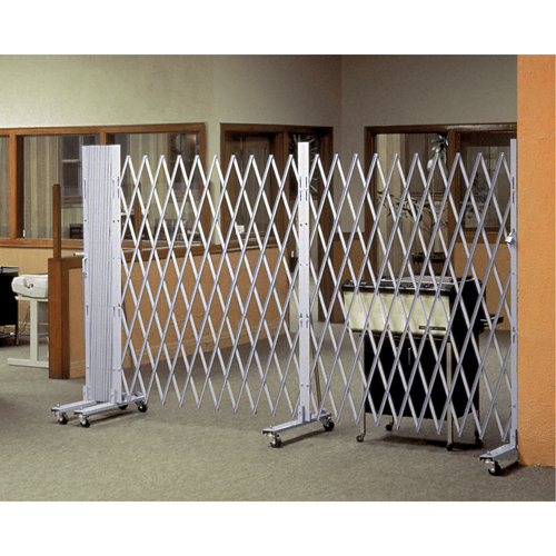 Barri&egrave;res extensibles portatives, Emboîtables, 72" lo x 72" h, Argent Industrial Sales