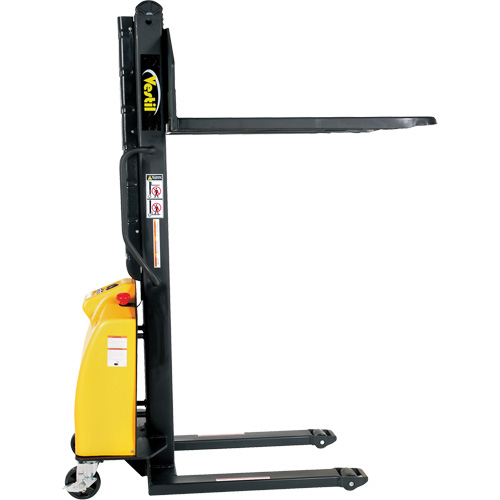Gerbeur motoris&eacute; avec m&acirc;t &eacute;troit, Fonctionnement &eacute;lectrique, Capacit&eacute; 1500 lb, Lev&eacute;e max 63" Industrial Sales