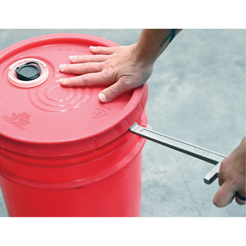 Cl&eacute; pour baril, Ouverture de 3/4"/2", Poign&eacute;e 9-1/2", Acier inoxydable Industrial Sales