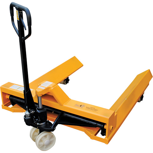 Transpalette pour mat&eacute;riaux en rouleaux, Acier, 48" lo x 7,5" la, Capacit&eacute; 4000 lb Industrial Sales