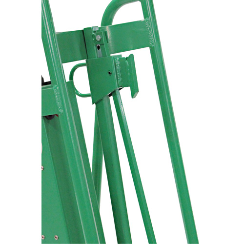 Diable pour baril motoris&eacute; avec roues pneumatiques Industrial Sales