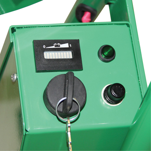 Diable pour baril motoris&eacute; avec roues pneumatiques Industrial Sales