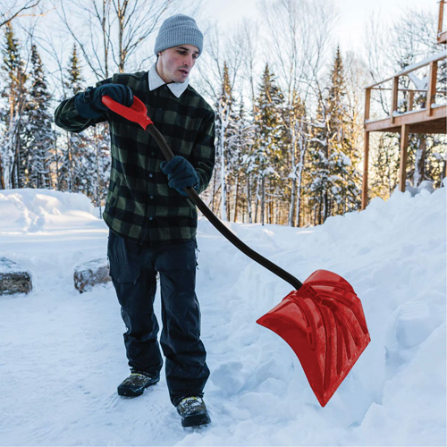 Pelle &agrave; neige Yukon, Lame Polypropyl&egrave;ne, Largueur 18", Manche Prise en D ergonomique Industrial Sales