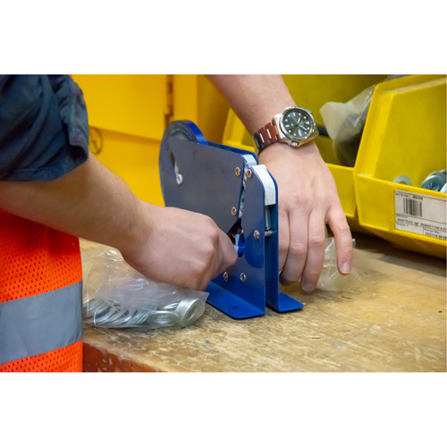 Machines robustes pour fermer les sacs Industrial Sales