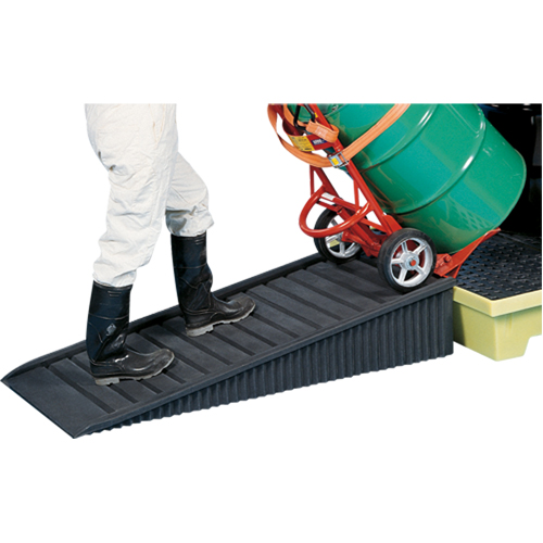 Rampe nervur&eacute;e Poly-Ramp Industrial Sales
