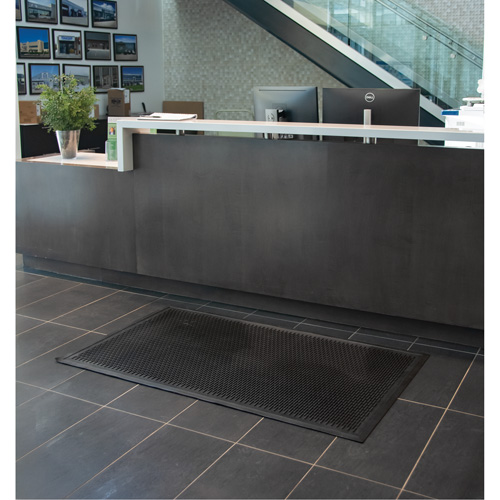 Low-Profile Matting, Rubber, Scraper Type, Solid Pattern, 3' x 5', Black Industrial Sales