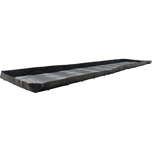 Berme pour r&eacute;servoir de fracturation, Capacit&eacute; 3740 gal. US, 50' la x 10' lo x 12" h, Support en L Industrial Sales