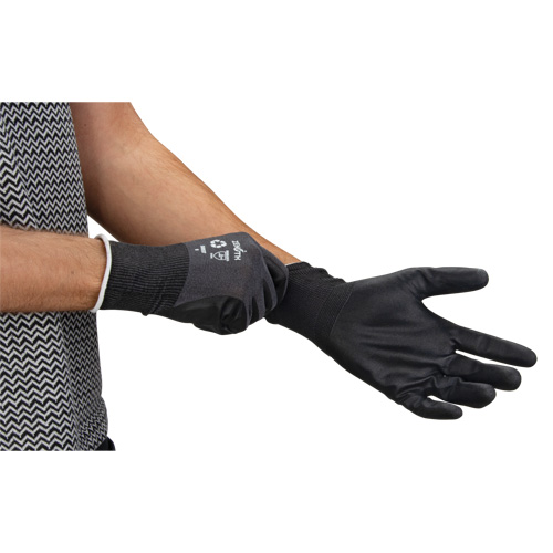 Gants &eacute;cologiques enduits et perm&eacute;ables &agrave; l'air, 7, R&ecirc;vetement Mousse de nitrile, Calibre 21, Enveloppe en Nylon/rPET Industrial Sales