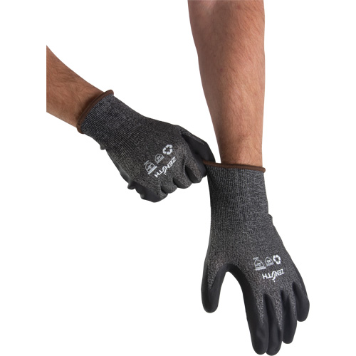 Gants &eacute;cologiques, l&eacute;gers, et r&eacute;sistants &agrave; la coupe, &agrave; haute dext&eacute;rit&eacute;, Taille 7, Calibre 21, Rev&ecirc;tement Mousse de nitrile, Enveloppe en Acier inoxydable/PEHP/rPET, ASTM ANSI niveau A5 Industrial Sales