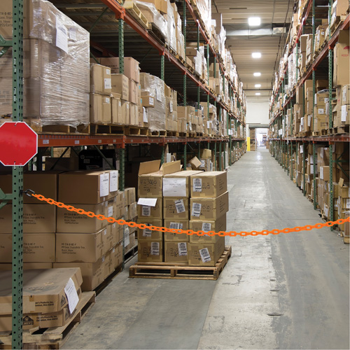 Ensemble de barri&egrave;re &agrave; chaîne magn&eacute;tique pour l'entrep&ocirc;t, Orange, Maillon de 2", 15' de long Industrial Sales