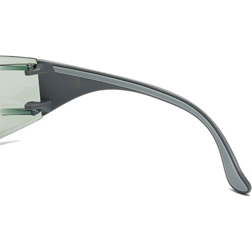 Lunettes de s&eacute;curit&eacute; Adapt Lite, Lentille Int&eacute;rieur/ext&eacute;rieur, Antibu&eacute;e/Anti-&eacute;gratignures, ANSI Z87+/R&eacute;pond ou surpasse la norme CSA Z94.3 Industrial Sales
