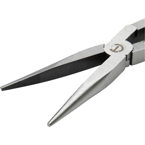 Jeu de pinces bimat&eacute;riau &agrave; bec long droite et pli&eacute;e X2, 2 Morcea Industrial Sales
