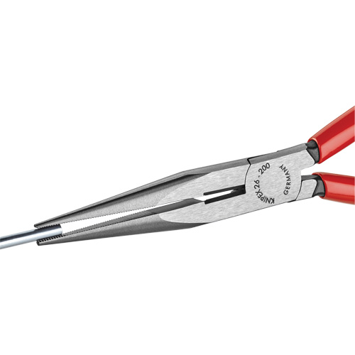 Pince &agrave; bec long avec coupe-fil, 8" lo Industrial Sales