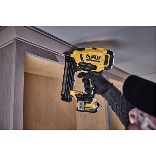 XR&reg; Cordless 18Ga Brad Nailer, 20 V, Lithium-Ion Industrial Sales