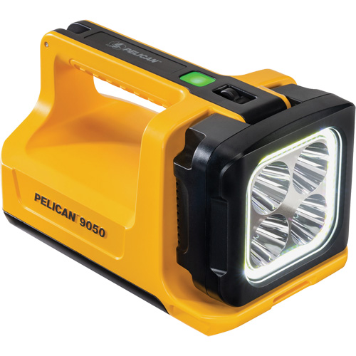 Lampe de poche lanterne haute performance 9050, DEL, 3369 lumens, 2,75 hres de fonctionnement, piles Rechargeable/AA, Compris Industrial Sales