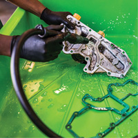 Nettoyant et d&eacute;graissant naturel CB 100 ALU, Bouteille &agrave; g&acirc;chette Industrial Sales