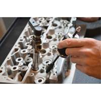 Trousse d'extracteur dembouts de bougies de pr&eacute;chauffage Industrial Sales