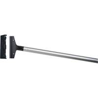 Grattoir &agrave; plancher souple et large avec manche Industrial Sales