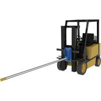 Fl&egrave;che de chariot &eacute;l&eacute;vateur pour tapis, 108-1/2" longueur, Install&eacute; sur tablier, Capacit&eacute; de 2500 lb Industrial Sales