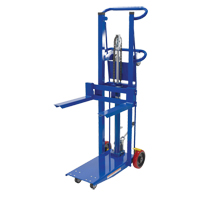 Empileur &agrave; plateforme, M&eacute;canisme Pompe au pied, Capacit&eacute; de 750 lb, Levage max de 52" Industrial Sales