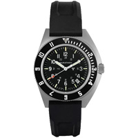 Montre Steel Navigator avec date sur ensemble bracelet en caoutchouc noir de trois morceaux, Num&eacute;rique, &agrave; piles, 41 mm, Noir Industrial Sales