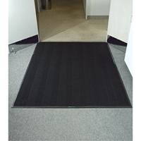 Tapis Waterhog Eco Elite, Essuie-pieds/grattoir, 6' x 6' x 3/8", Fum&eacute;e noire Industrial Sales