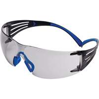 Lunettes de s&eacute;curit&eacute; SecureFit s&eacute;rie 400, Lentille Int&eacute;rieur/ext&eacute;rieur, Antibu&eacute;e/Anti-&eacute;gratignures, ANSI Z87+/R&eacute;pond ou surpasse la norme CSA Z94.3 Industrial Sales