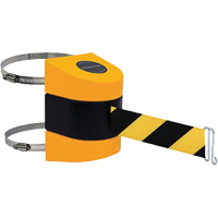 Support de poteau de barri&egrave;re Tensabarrier avec courroie, Plastique, Fixation par pince, 24', Ruban Noir et jaune Industrial Sales