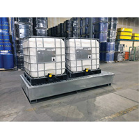 Ultra-Twin IBC Spill Pallet en acier, Capacit&eacute; de d&eacute;versement 370 gal. US, 103,8" x 26,8" x 51,1" Industrial Sales