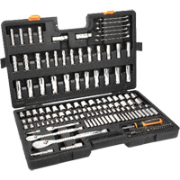 Jeu d'outils manuels pour m&eacute;canicien 90T SAE/MM avec prises 1/4", 3/8” & 1/2" Industrial Sales